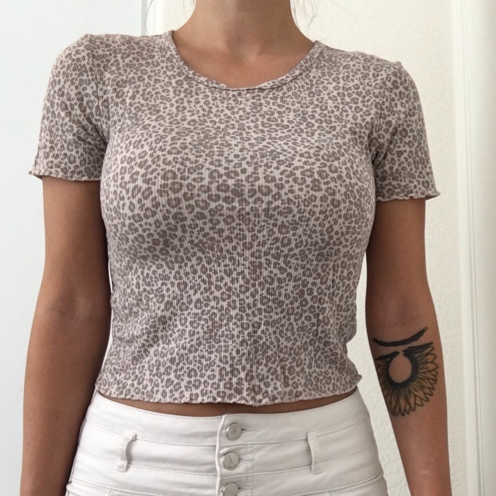 👚 Leopard Crop Top | Women’s Small